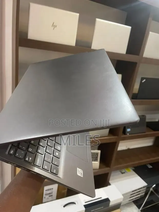 Laptop Lenovo Ideapad 3 8GB Intel Core i3 SSD 256GB · Photo 1