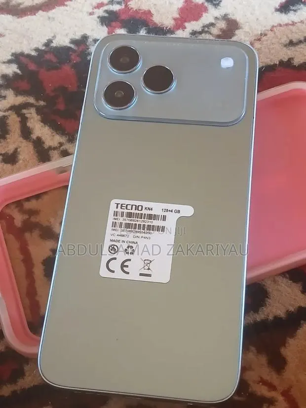 Tecno Spark 50 128 GB Blue · Photo 1