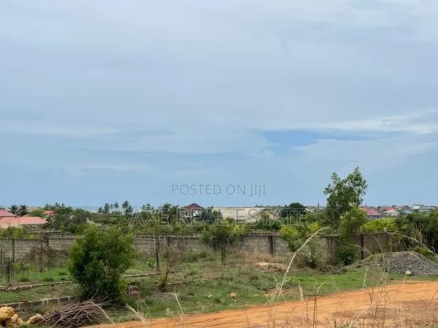 Fully Titled Registered Land at Prampram · Photo 1