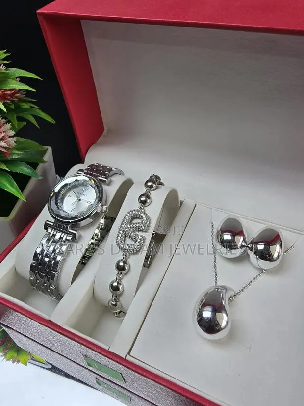 Jewelry Sets · Photo 1