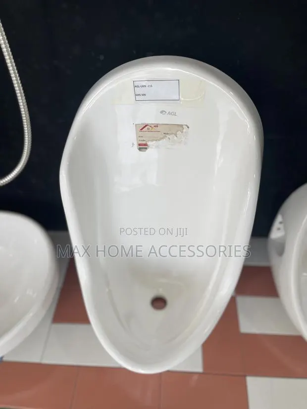 Long Urinal Pot · Photo 1