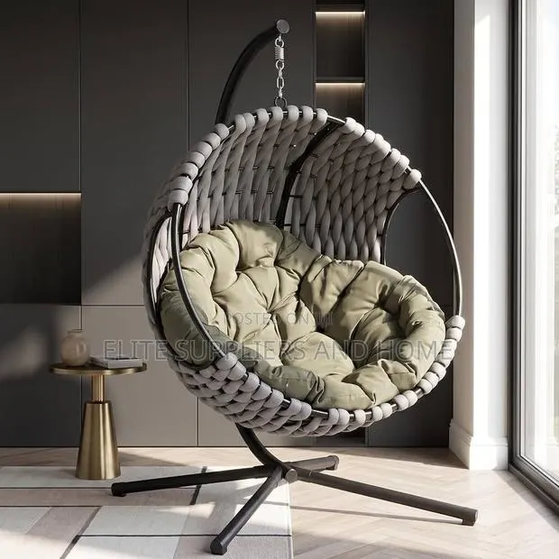 Rattan Egg Chair/ Hanging Chair · Photo 1