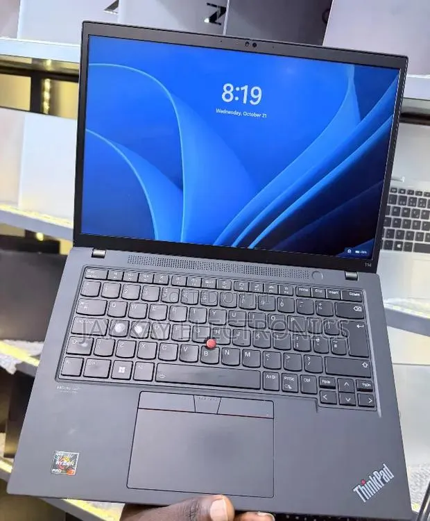 Laptop Lenovo ThinkPad T14 G3 16GB AMD Ryzen 7 SSD 256GB · Photo 1