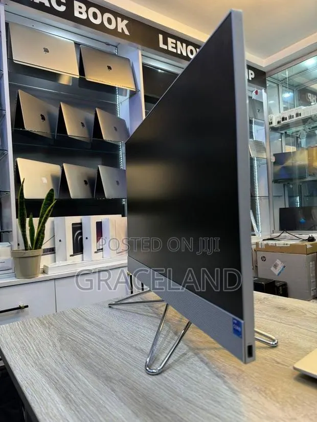 New HP 200 G4 22 All-in-One 8GB Intel Core i5 SSD 512GB · Photo 1