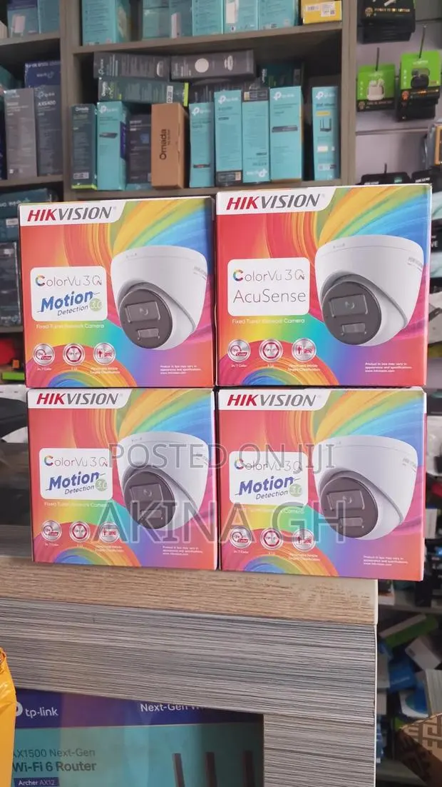 Hikvision Color Vu 4mp Camera/Ds-2cd1347g3-Liu · Photo 1