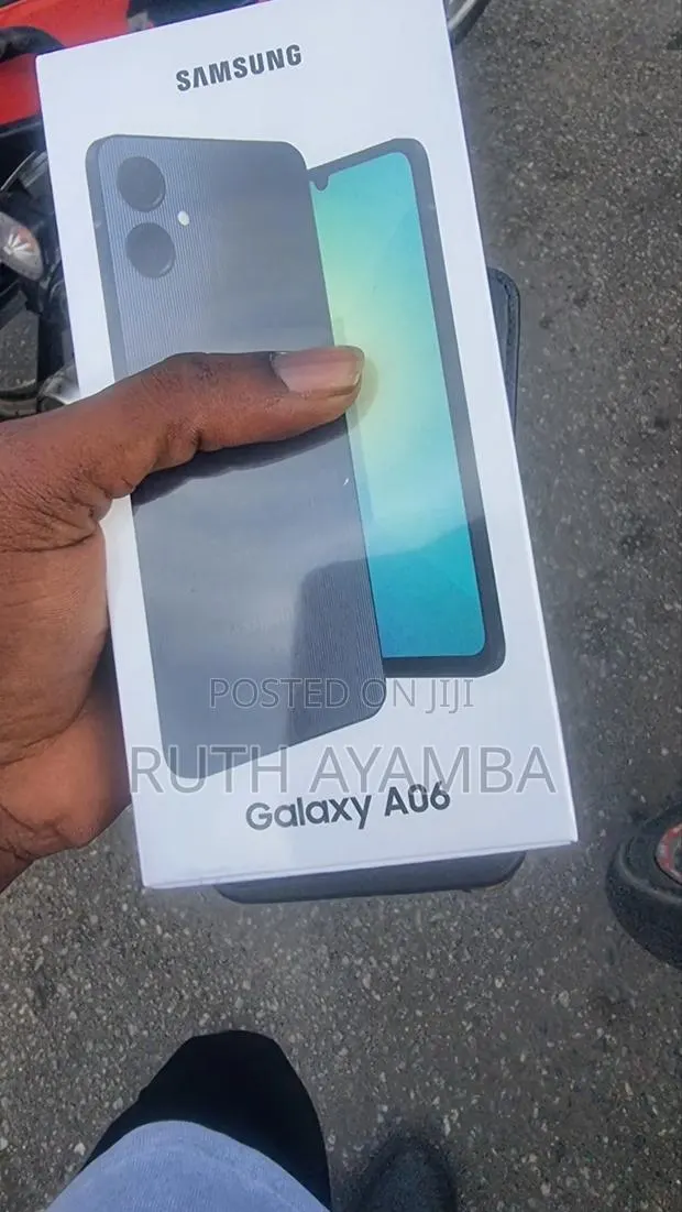 New Samsung Galaxy A06 128 GB Black · Photo 1