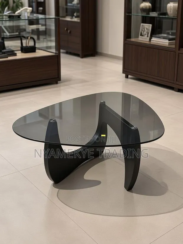 Glass Coffee Table · Photo 1