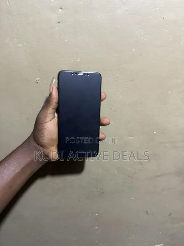 Apple iPhone XS Max 64 GB Gold · Photo 1
