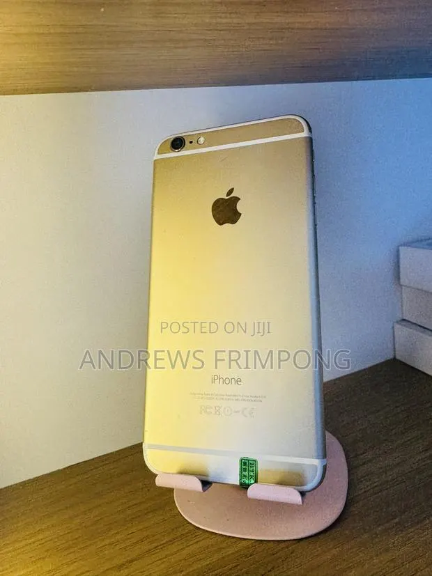 Apple iPhone 6 Plus 64 GB Gold · Photo 1