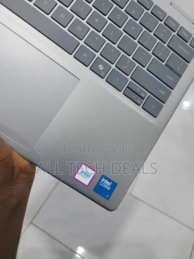 Laptop Dell Inspiron 14 16GB Intel Core 7 SSD 512GB · Photo 5