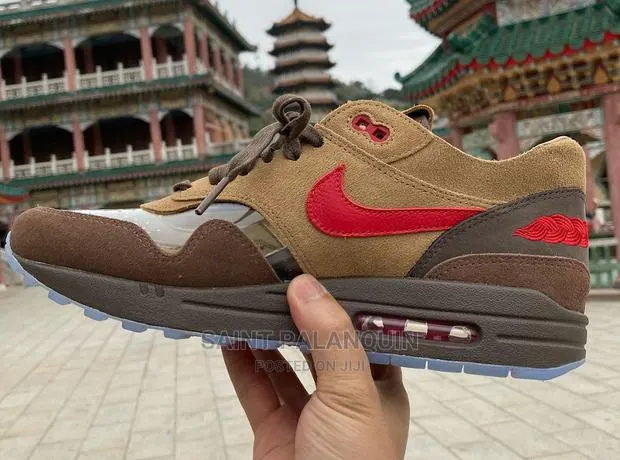 Clot X Airmax 1 · Photo 1