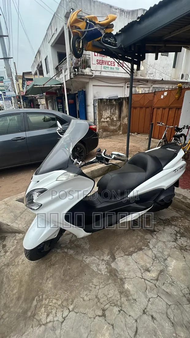 Yamaha Majesty 2020 White · Photo 1