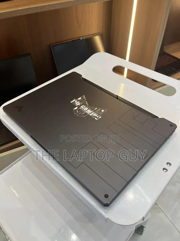 Laptop Asus TUF Dash F15 16GB Intel Core i5 SSD 512GB · Photo 1
