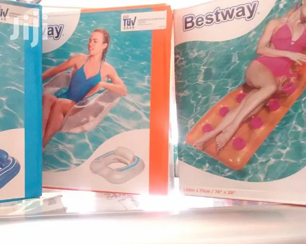 Swimming Pools Bed · Photo 1