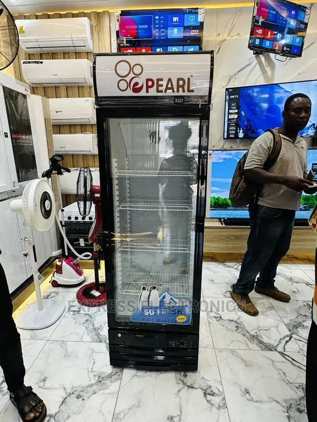 Quiet Operation Sleek Pearl Display Fridge PVC-37 · Photo 1
