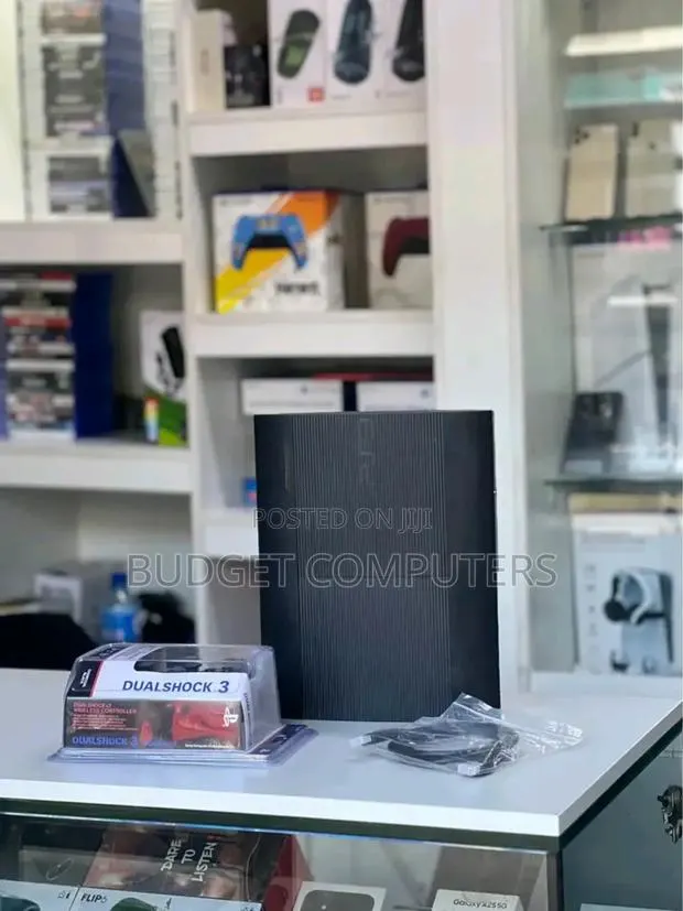 Ps3 Super Slim With 18games · Photo 1