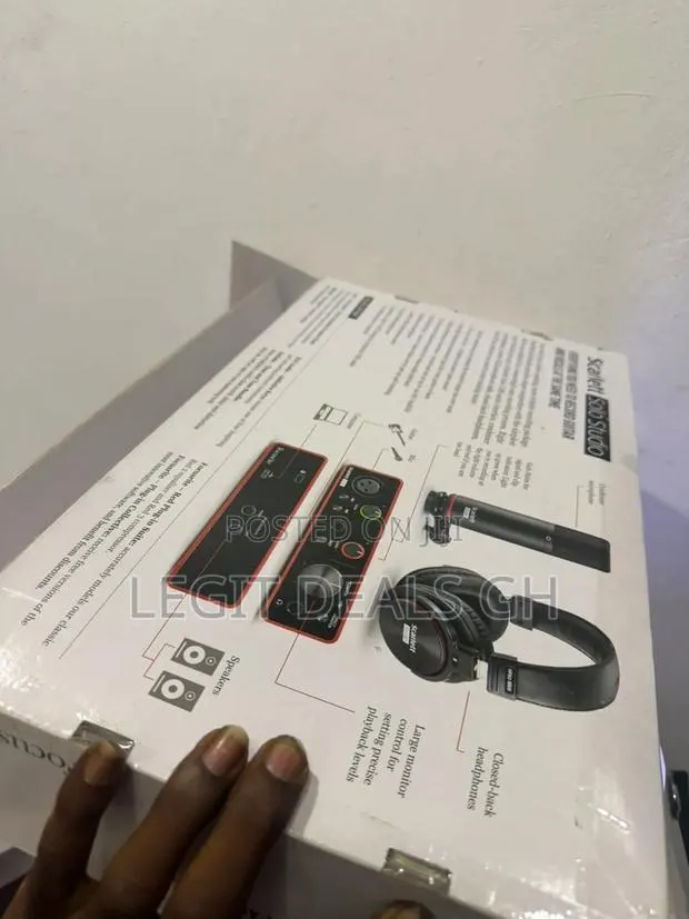Focusrite Scarlett Bundle 3rd Gen Solo · Photo 1