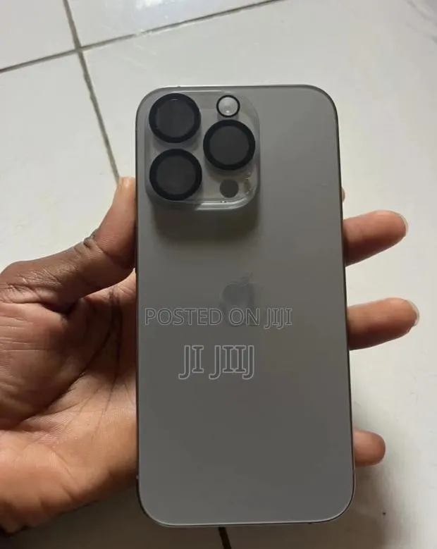 Apple iPhone 15 Pro 512 GB Gray · Photo 1