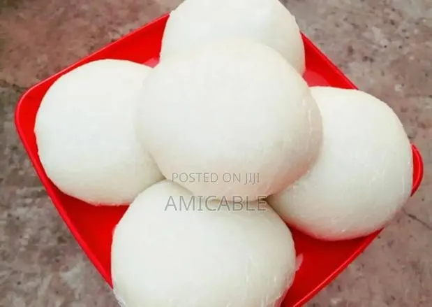 Freshly Made Nigerian Fufu · Photo 1