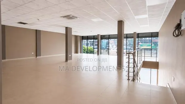 400 Square Meter Commercial Space for Rent at North Legon · Photo 1