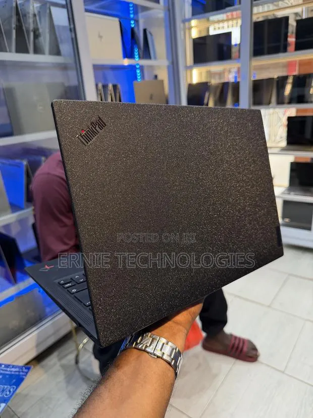 Laptop Lenovo ThinkPad X1 Carbon 16GB Intel Core i5 SSD 256GB · Photo 1