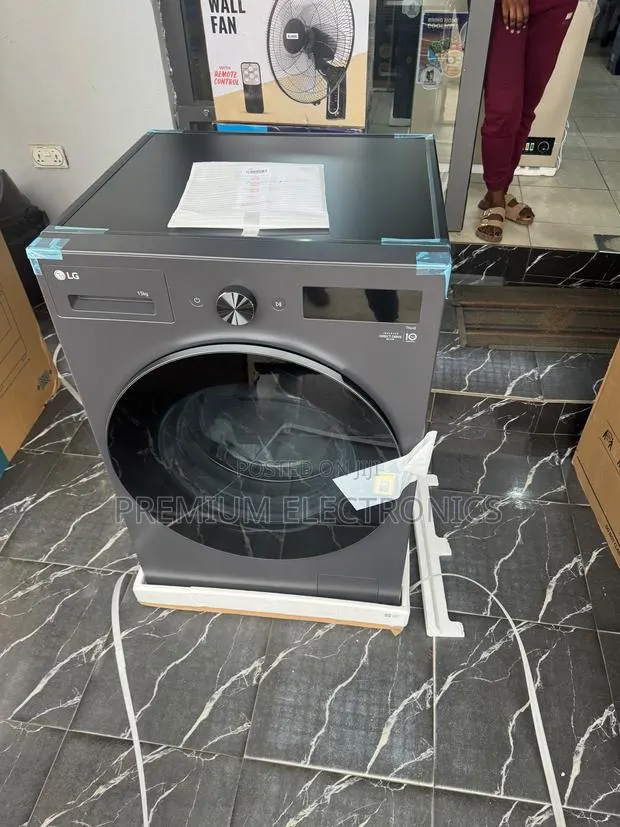 LG AI Direct Drive Inverter 15kg Smart Washing Machine F0Z6DYP24 · Photo 1