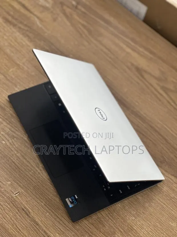 New Laptop Dell XPS 13 9310 16GB Intel Core i7 SSD 512GB · Photo 1
