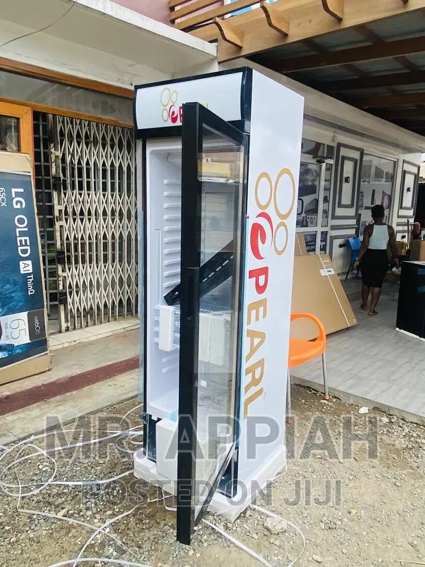 Fast Chilling Pearl Double Door Display Fridge(PVC 424-2b). · Photo 1