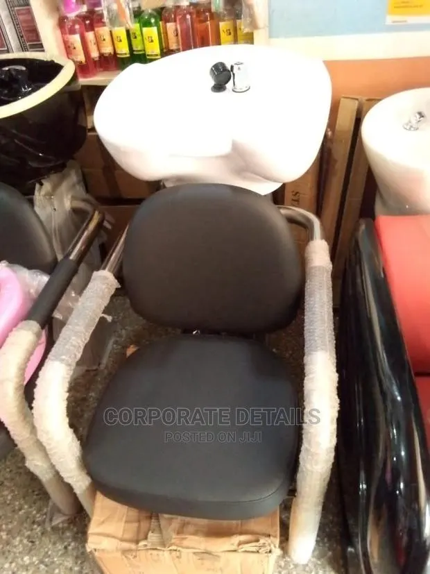 Salon Sink · Photo 1