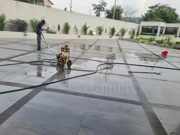 Compound Floor Cleaning · Photo 1