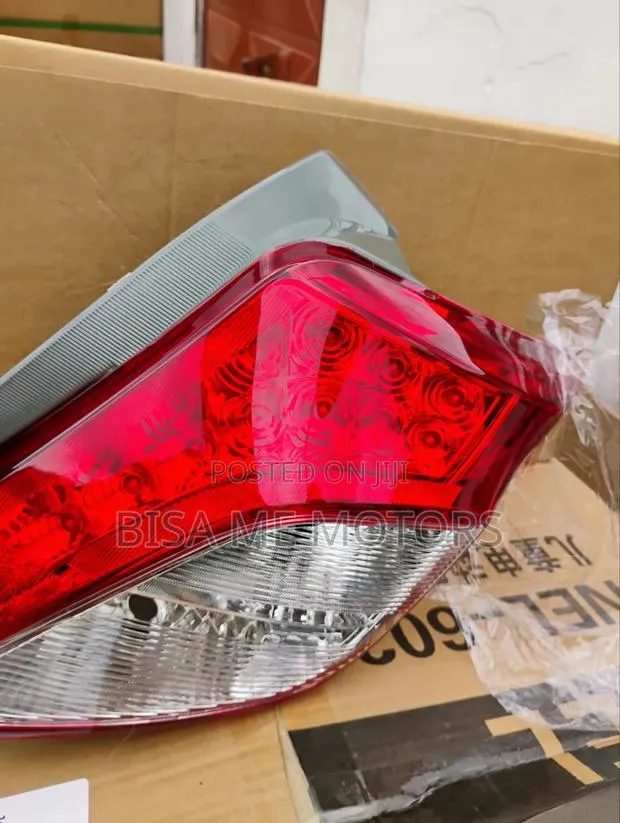 Toyota Vitz 2012/2013/2014 Taillight LED. · Photo 1