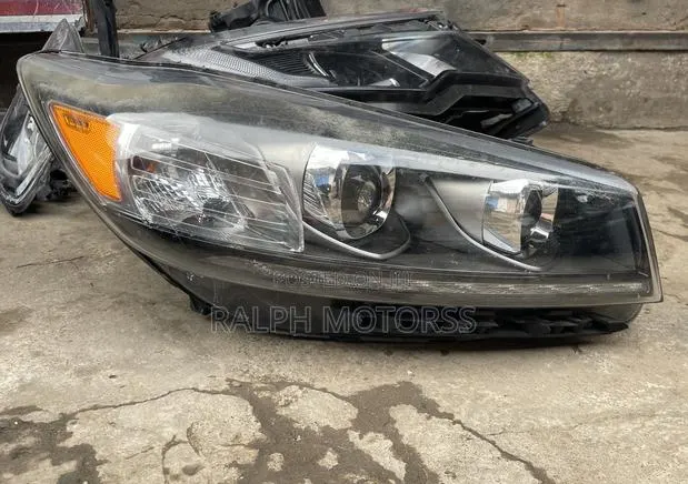 Kia Sorento 2019-2020 Headlight Pair · Photo 1