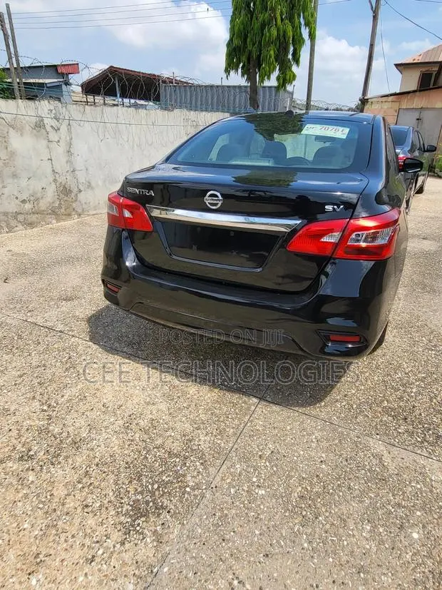 Nissan Sentra 2018 Black