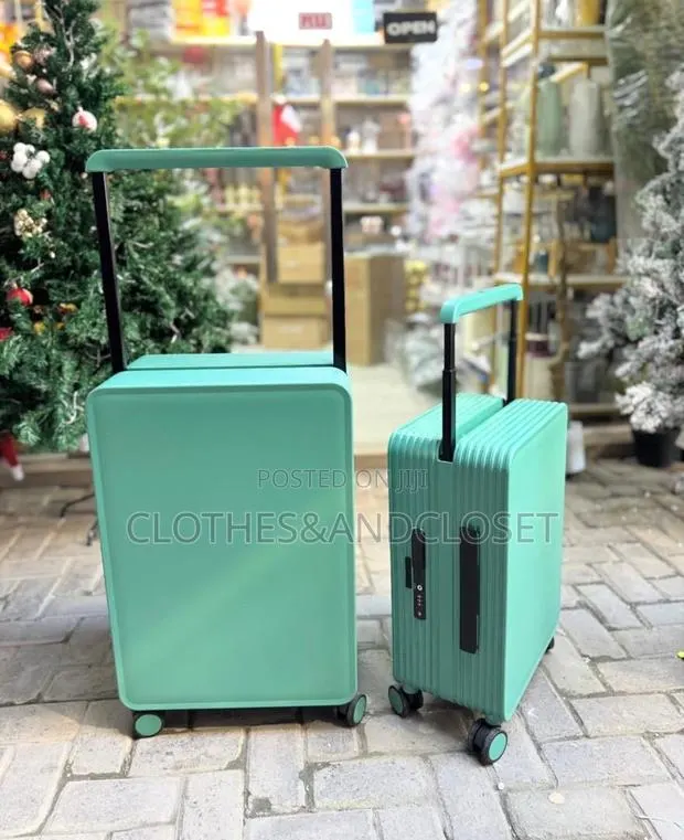 Wide Telescopic Handles Travelling Luggage · Photo 1