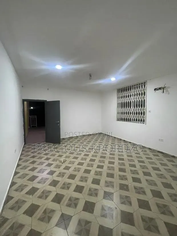 1bdrm Room & Parlour in Pantang Pnt, Barrier for rent · Photo 1