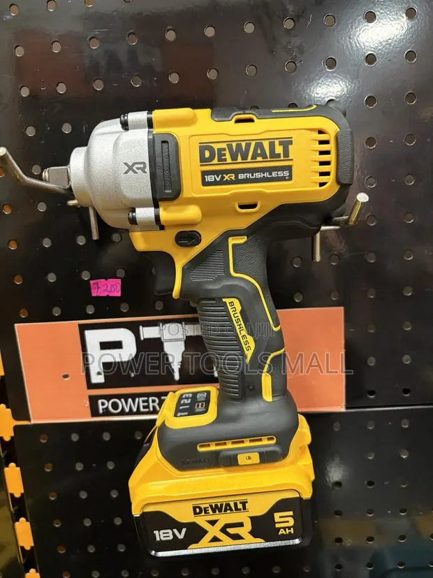 Dewalt Impact Wrench 1/2” 18v · Photo 1
