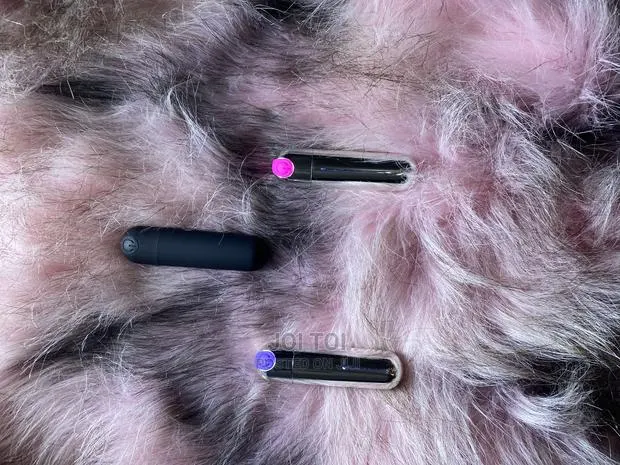 Bullet Rechargeable Vibrator · Photo 1