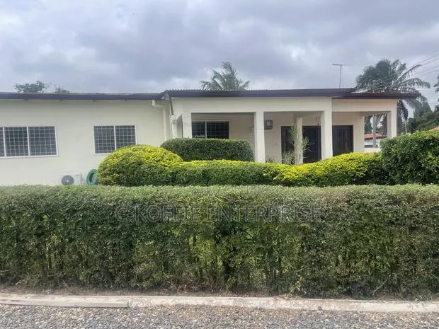 Furnished 4bdrm House in Tesano for rent · Photo 1