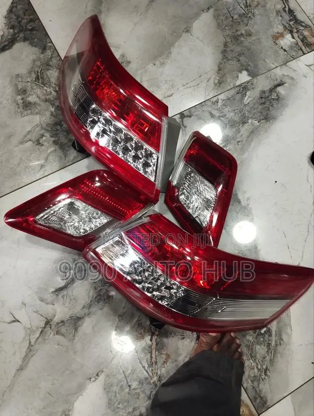 Toyota Camry 2010–2011 Boot Light Set – Premium OEM | Foreign Used · Photo 1