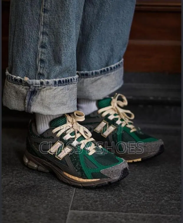 New Balance 1906 · Photo 1
