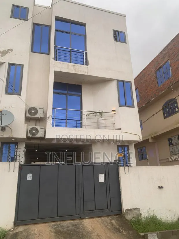Furnished 2bdrm House in Nanakrom, East Legon for rent · Photo 1