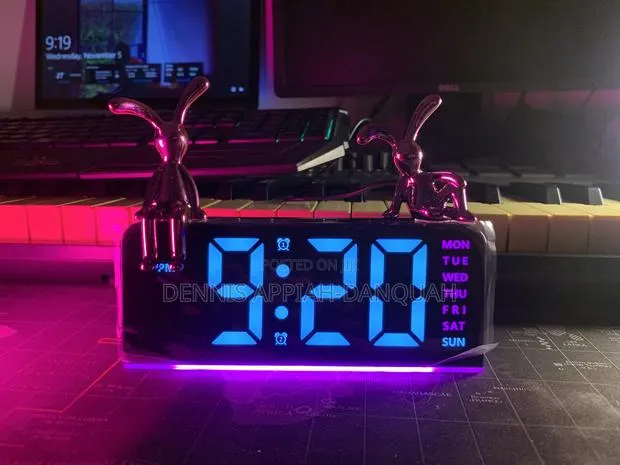 Digital Clocks · Photo 3