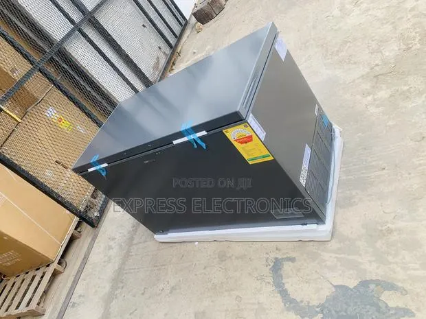 Shop From the New Chest Freezer 371l Samsung · Photo 1