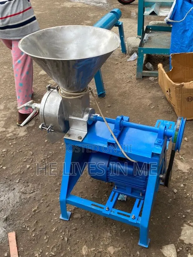 Pepper Grinding Machine With Electric Motor .And Petrol Engine. · Photo 1