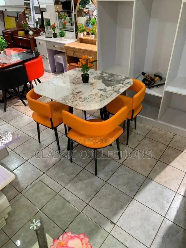 4seater Dining Set · Photo 1