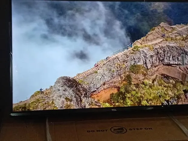 TCL 32-Inch Multimedia Tv for Movies Sports · Photo 1