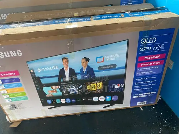 Samsung 65 Qled Smart TV · Photo 1