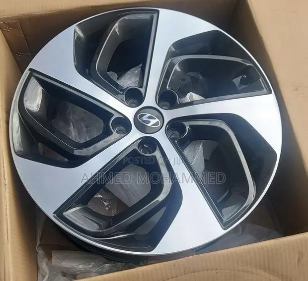 Hyundai Tucson / Santa Fe Rim 18 · Photo 1
