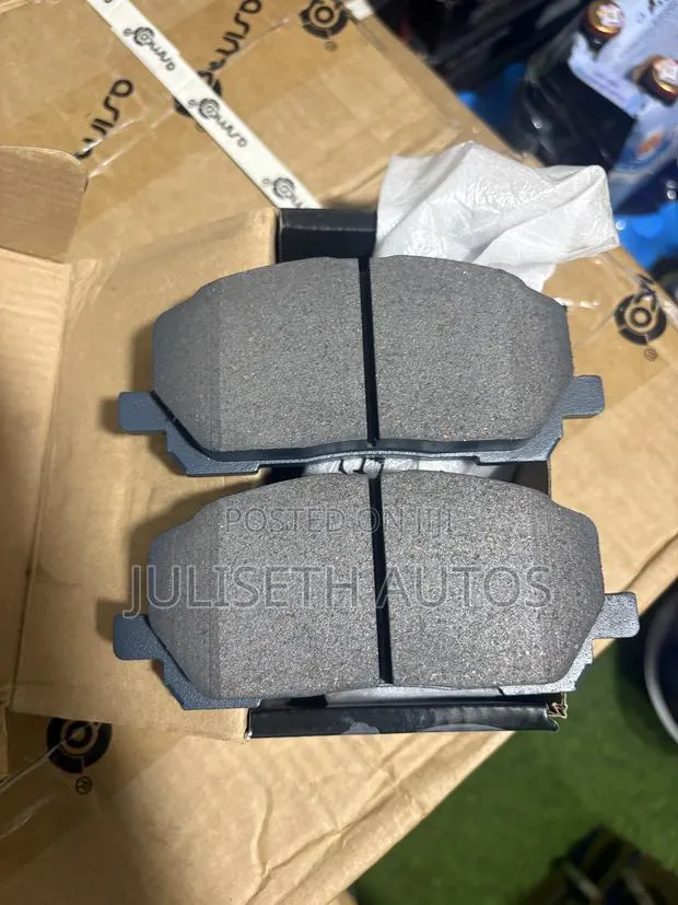 Toyota Highlander(2001-2007), Kluger/ Harrier/Lexus RX Front Brake Pad · Photo 1
