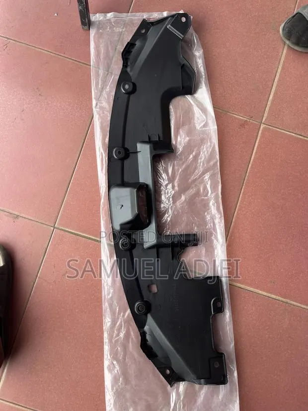 Honda HRV 2020 to 2022 Radiator Panel. · Photo 1